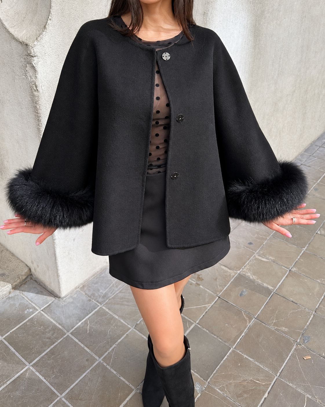 LAURA CAPE BLACK